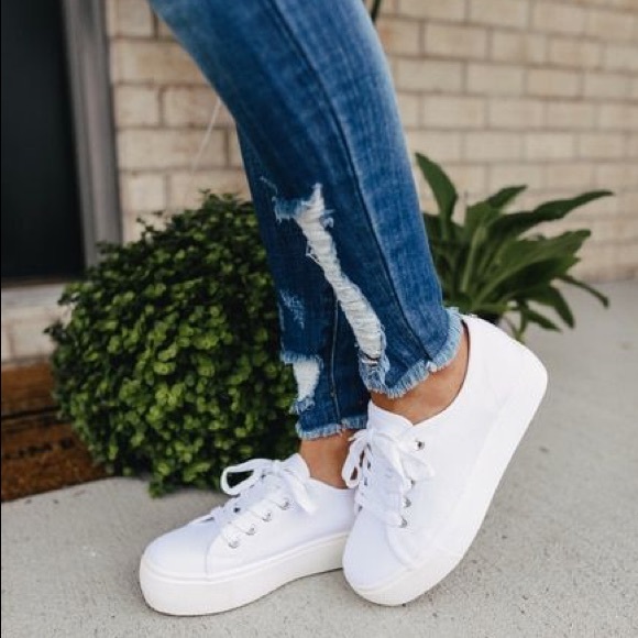 Steve Madden Womens Elore Platform